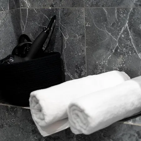 アパート Malila Premium Cracow Centre Grzegorzecka 15 クラクフ